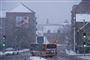 snevejr i en by