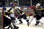Ishockeymestre på randen af konkurs