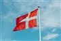 Dannebrog i en flagstang.
