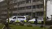 politi ved boligblok