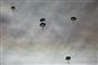 faldskærme i luften