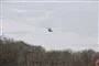 en helikopter i luften