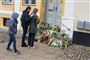 blomster ved indgangsdør
