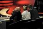 En satellitfar fejrer sit barn