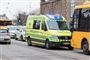 En ambulance og en bus