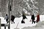 mennesker i sne