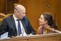 Søren Pape Poulsen og Mette Abildgaard taler sammen i Folketingssalen