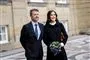 Kong Frederik og dronning Mary ankommer sammen