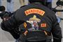 Flere hundrede rockere og motorcykelentusiaster med rygmærker indtog søndag formiddag Rådhuspladsen i både København og Aarhus. Her deltager de i en demonstration arrangeret af Bikerfonden.