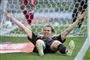 Mads Bech Sørensen tager sin jubelscene liggende efter sit mål til 2-0 mod AGF.