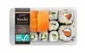 En bakke med sushi