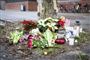 Der blev lagt blomster til minde om den treårige trafikdræbte pige på hjørnet af Holmbladsgade og Hessensgade på Amager. (Arkivfoto).