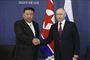 Putin og Kim Jong-un trykker hænder