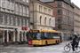 en gade i København og en bus