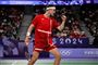 badmintonspiller på knæ