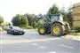 en bil og traktor