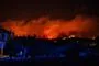 Brand og røg over byen