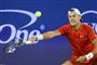 tennisspiller i aktion på banen