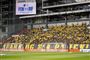  brøndbyfans med stort banner