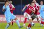 fodboldspillere i aktion 