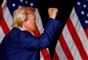Trump med knyttet næve