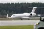 Et privatfly i en lufthavn