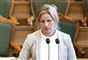 politiker på talestol 