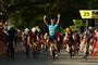 cavendish med armene over hovedet
