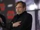 Mark Hamill med armene over kors