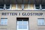 indgangsparti på retsbygning