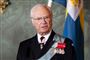 kong carl gustaf står og taler 