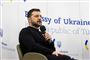Ukraines præsident, Volodymyr Zelenskyj med mikrofon i hånden