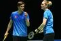 to badmintonspillere i blåt tøj