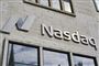 Nasdaq-skilt på facade af bygning