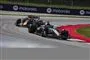 formel 1 racere i sving