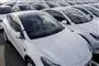 teslaer holder på række 