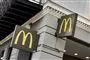 skilte på mcdonalds-restaurant