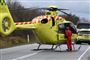 Lægehelikopter på landevej