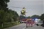 en helikopter i luften