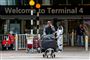 Terminal 4 i Heathrow Lufthavn i London blev mandag aften lukket og evakueret efter mistanke om "muligt farligt materiale". (Arkivfoto).