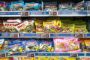 En masse slikposer på en supermarkedshylde