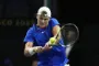 tennisspiller slår igennem
