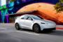 Lys t´Tesla kører på en vej