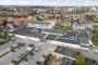 et butikscenter set fra luften