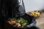 airfryer står på bord