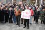 personer med plakater