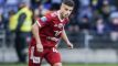 en fodboldspiller i aktion