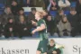 fodboldspiller jubler efter scoring