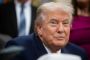 Nærbillede af Trump med et lille smll