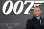 mand foran 007-logo